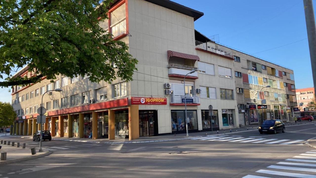 Penthouse Stan 80M2, Terasa 36M2, Garaza... Centar Banja Luke - Gradski Park Banja Luka Exterior foto